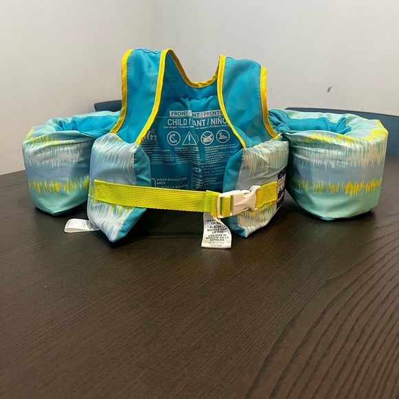 Speedo Aqua Shark Swim Vest for Kids - Picture 2 of 6